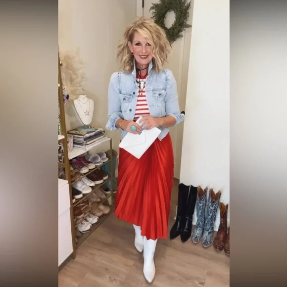 DKNY Vibrant Red A-Line Pleated Skirt - Picture 4 of 13